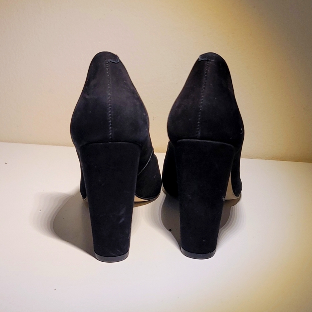 Shoes - Picture 3 of 5
